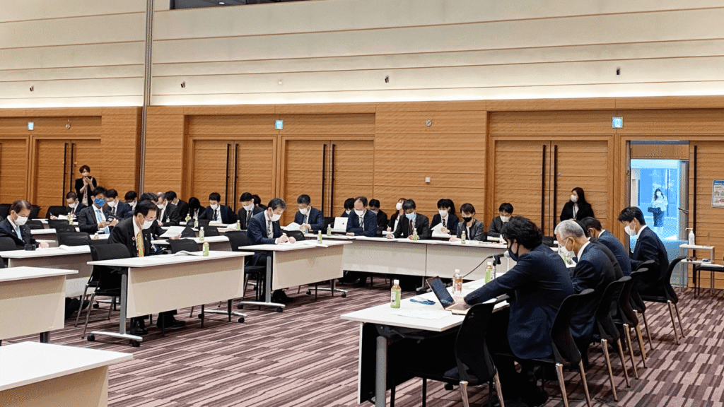 自民党MaaS議連PTにて、マイクロモビリティ推進協議会が、公道での実証実験結果を踏まえ、電動キックボードのルールづくりに向けた要望を発表